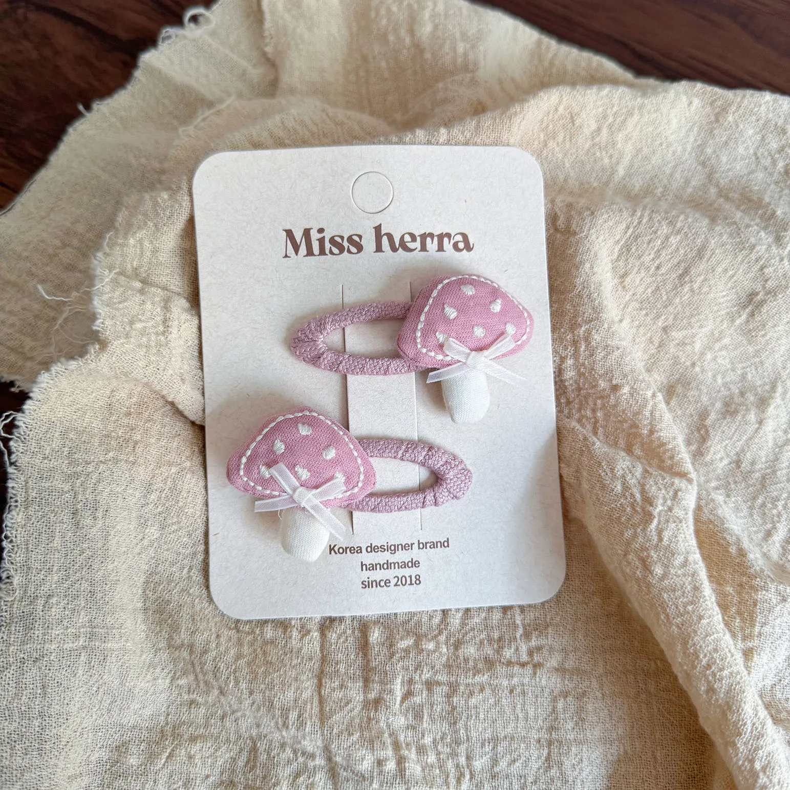 

High Quality Fabric Mushroom Polka Dot Hair Clip for Children Bowknot Side Bangs Non Slip Sweet Daily Wear Hair Tools
