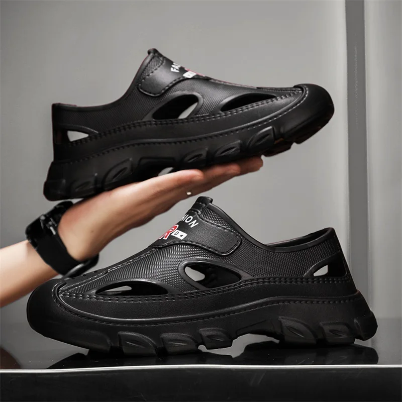 

Outdoor Lightweight Men's Sandals Fashion Breathable Male Beach Shoes Summer Non-slip EVA Man Slippers Comfortable Garden Shoes