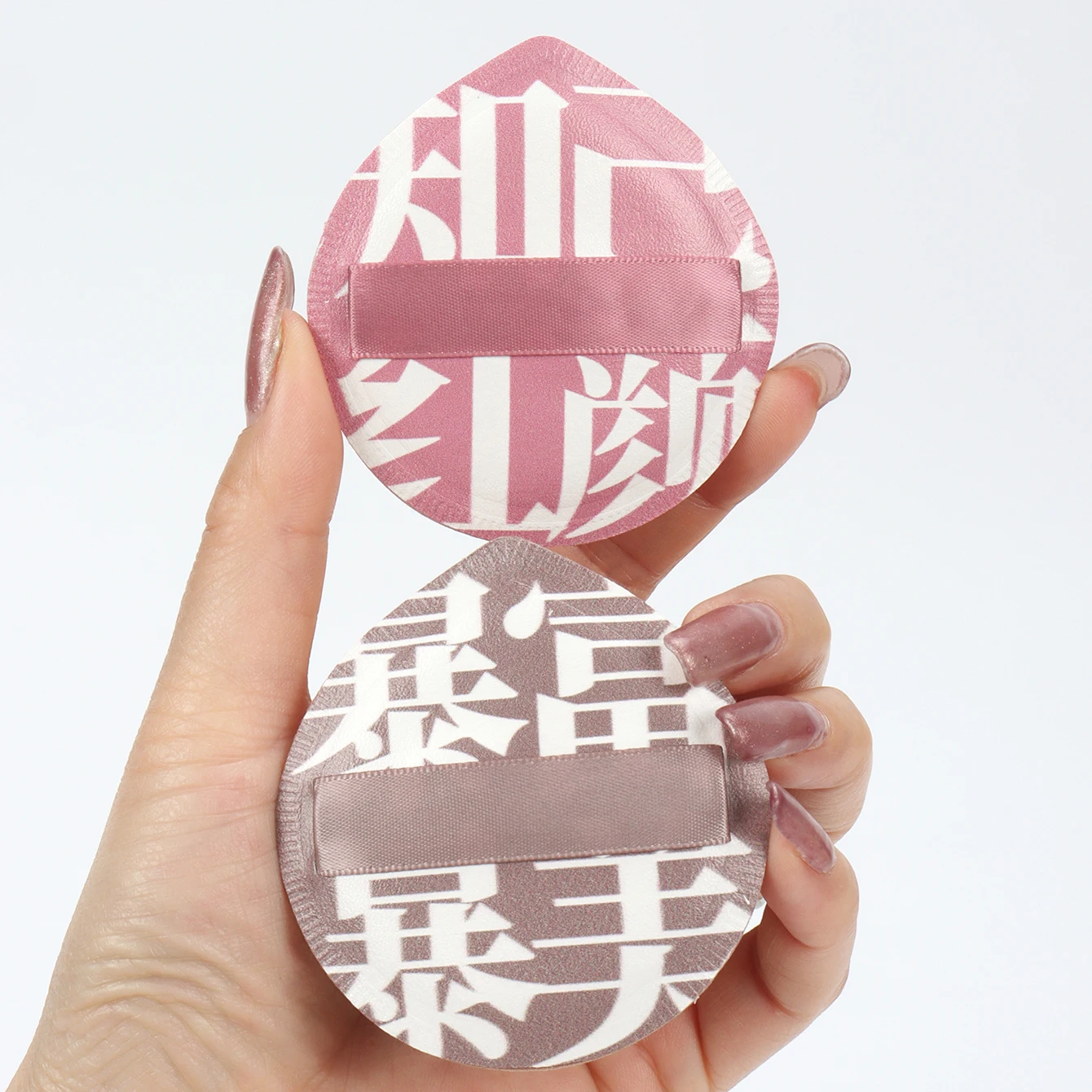 Cloud Puff 2/3 Stück, zum Auftragen von Make-up durch Drücken oder Klopfen, macht das Make-up leicht und atmungsaktiv für einen natürlichen Look, geeignet. – Detail 21