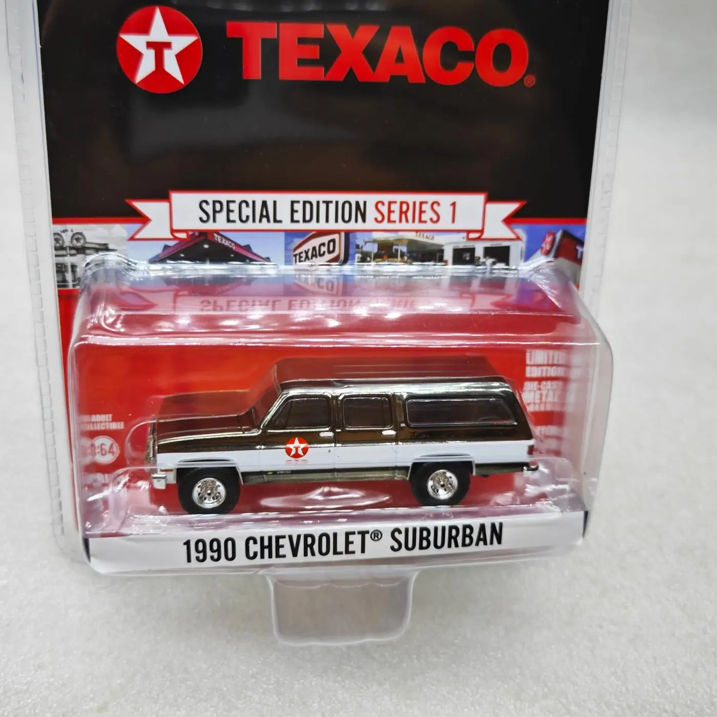 

Зеленый свет 1:64 -Chevrolet Suburban с покрытием из ясеня, усовершенствованный детский игрушечный автомобиль, маленький подарок
