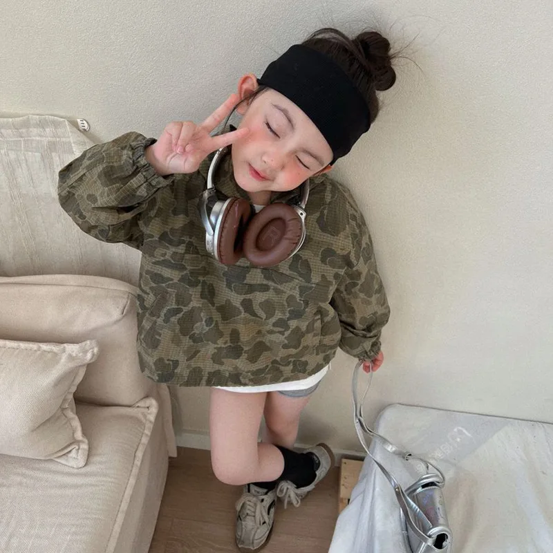 

Girls Spring and Summer 2026 New Camouflage Hooded Jacket Long-sleeved Bottoming Shirt Versatile Shorts Three-piece Trendy Set