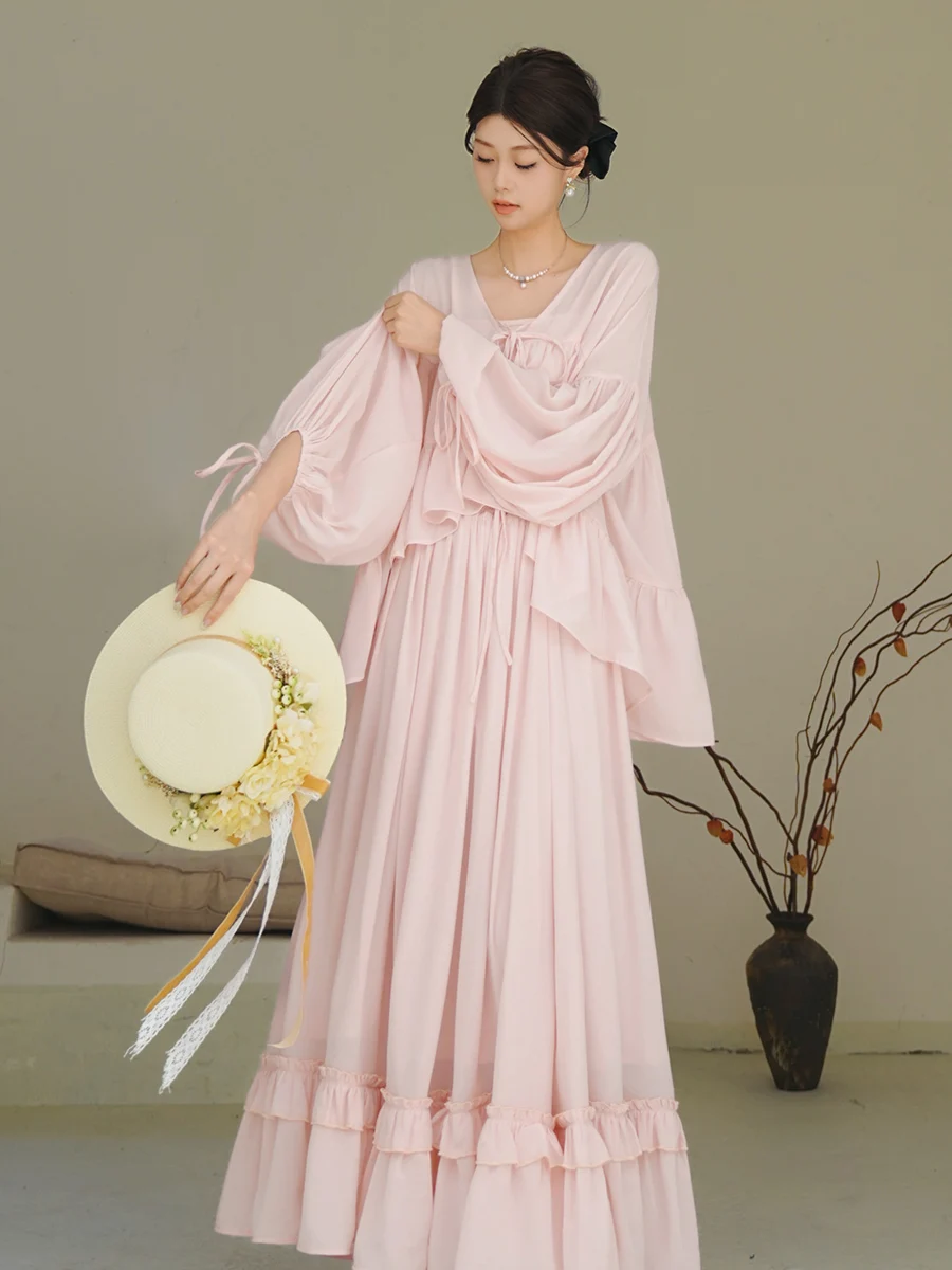 

Новый комплект в китайском стиле: длинное платье с рукавами-фонариками, состоящее из двух предметов, с завышенной талией, свободного кроя, с V-образным вырезом, для лета и весны.