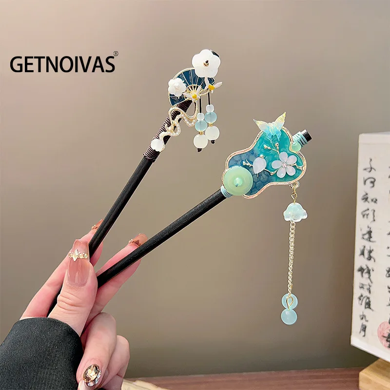 

Vintage Wooden Hair Stick Chinese Style Flower Hairpin Classical Elegant Lady Hair Clip Hair Chopsticks Hair Accessories