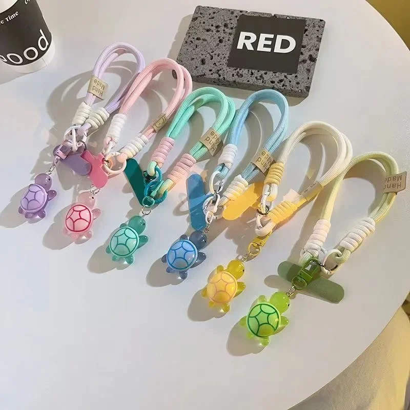 Correa de teléfono trenzada universal con diseño de tortuga de dibujos animados, cadena colgante con anillo y cordón con parche, correa de muñeca desmontable 3