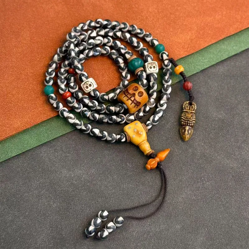 

Natural Agate Tiger's Tooth Tian Zhu Sweater Chain Tibetan-Style Bone Three-Way Adai Agate Melon Bead Accessory Necklace