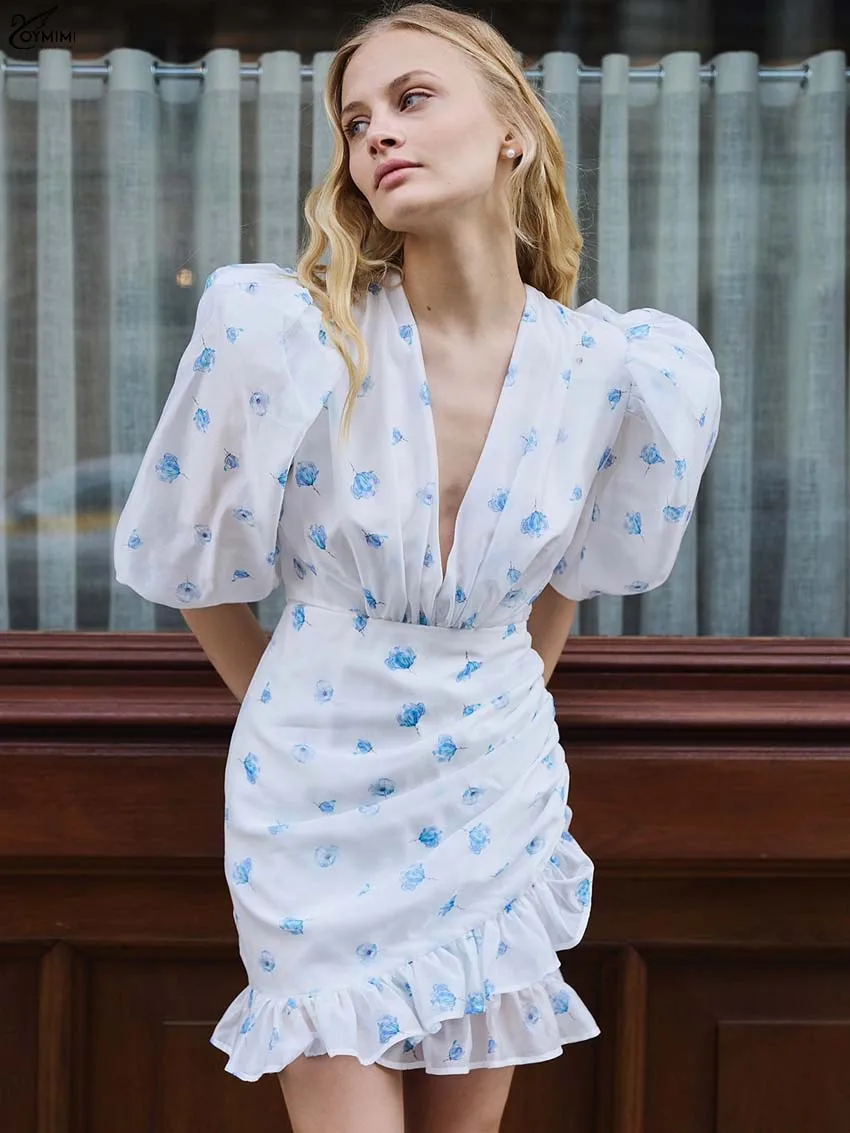 Black Deep V-Neck Ruffled High-Waist Dress with Short Sleeves