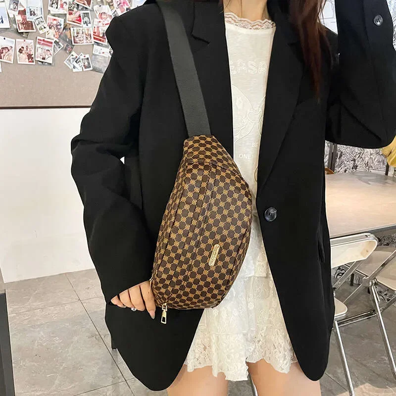 

Designer Bag Crossbody Bags Hobos for Women PU Leather Simple Lightweight Shoulder Bag Casual Travel Unisex Phone Small Sports W