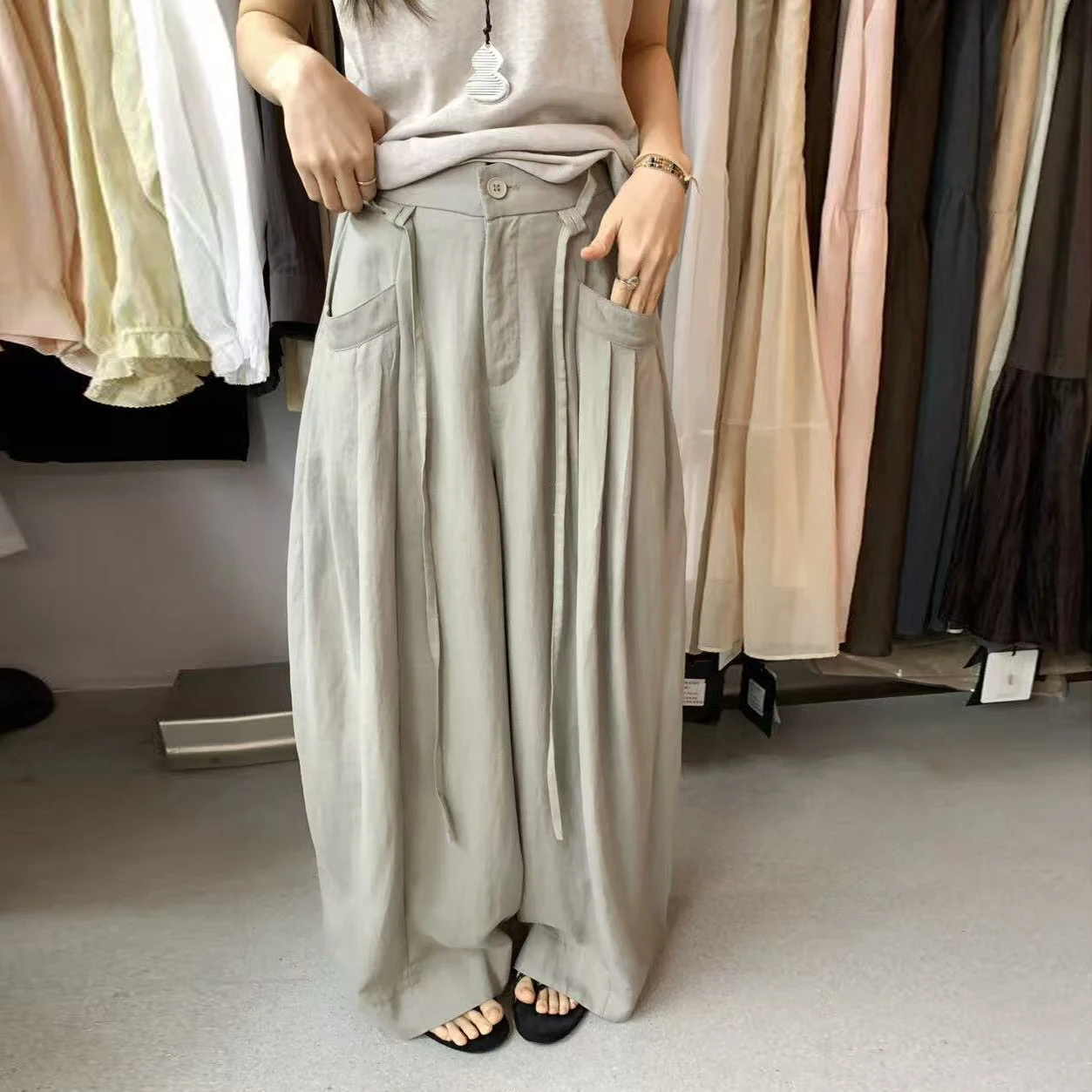 Korean Style Casual Pants Pocket Pleated Design Blade Shape Versatile Long Straight Tube Ladies Polyester Autumn Fashion
