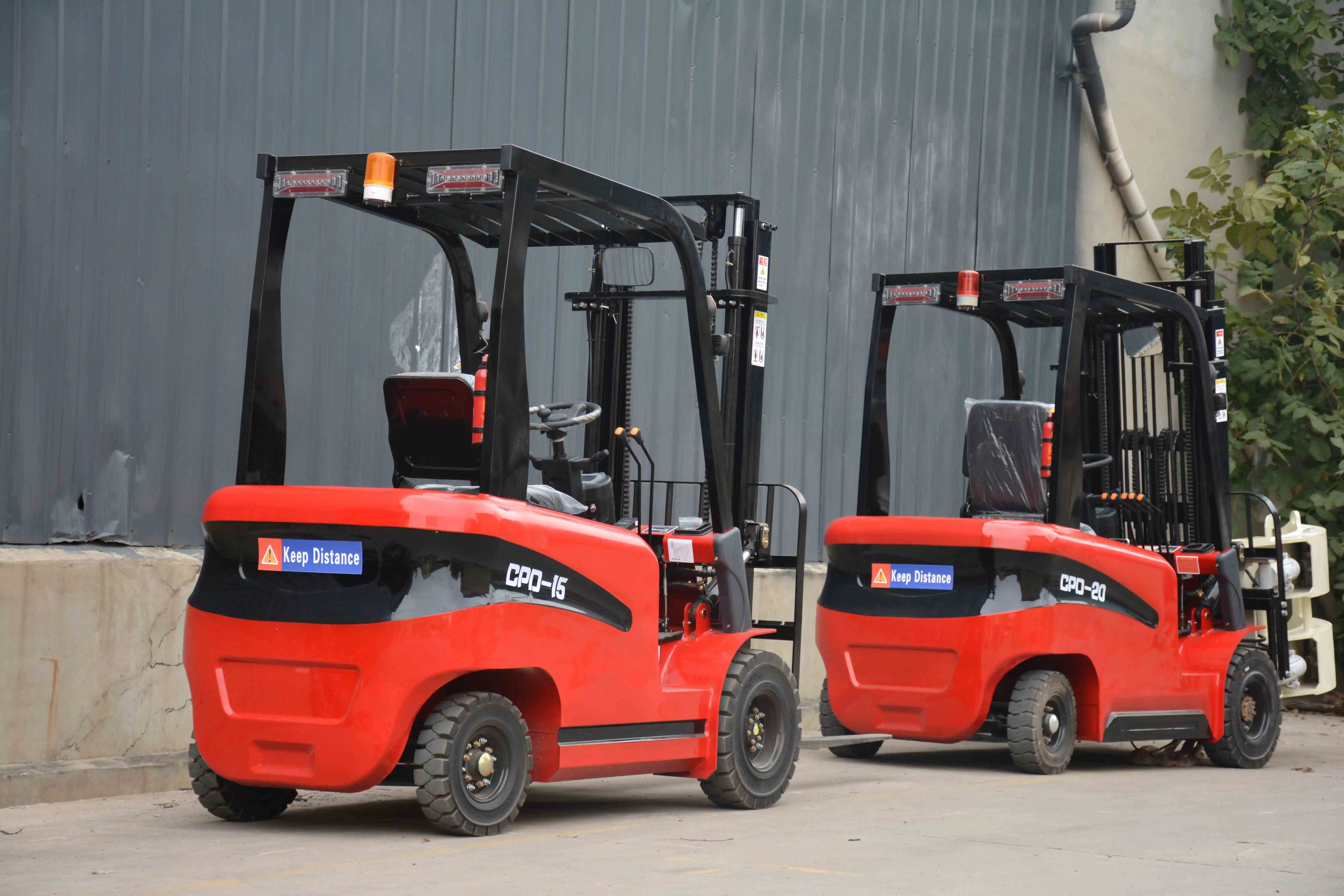 Индивидуальный 1-тонный 2-тонный электрический вилочный погрузчик, электрический вилочный погрузчик, мини-электрические вилочные погрузчики, используются для обработки и загрузки работы AST