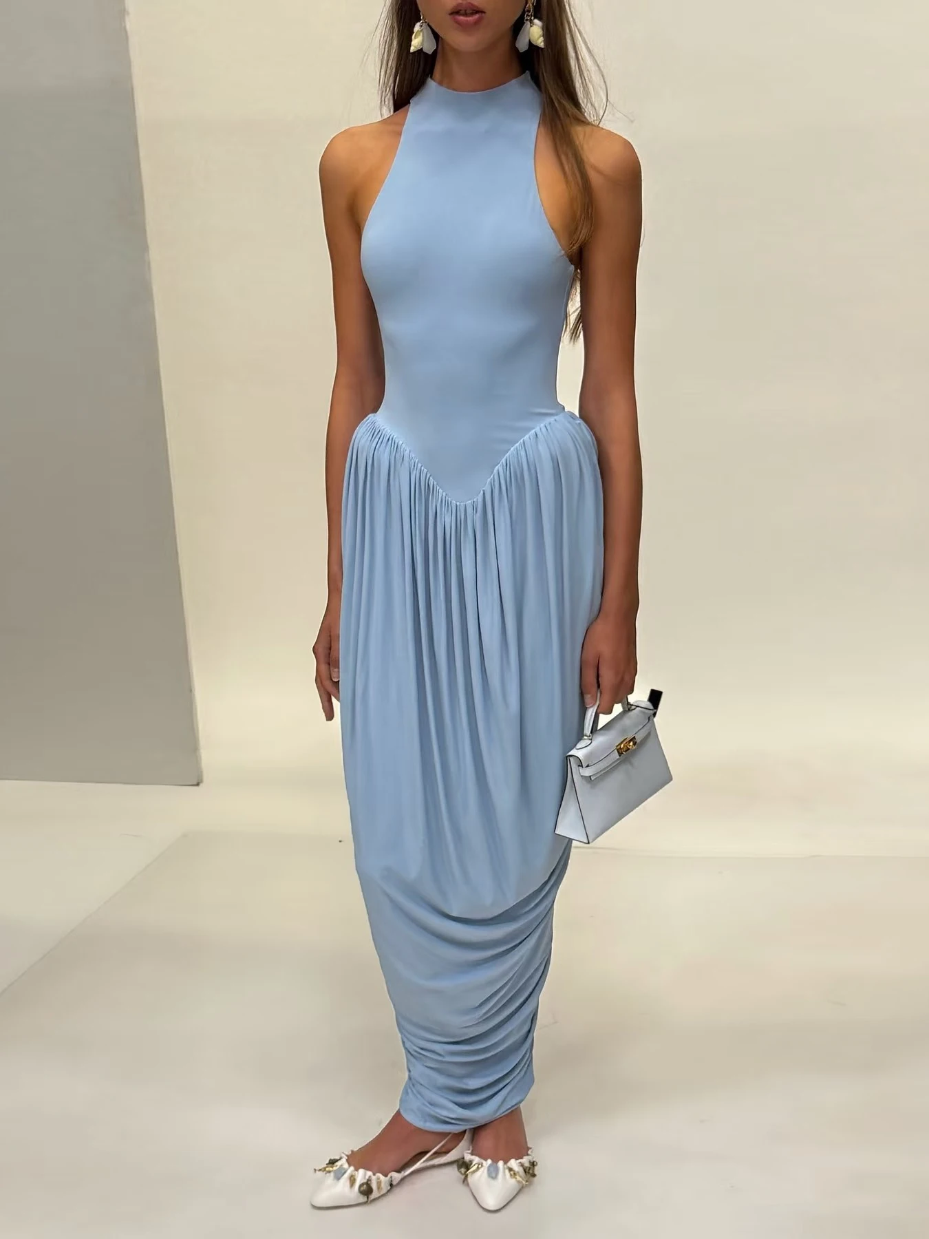 

Женское летнее платье-жилет с завышенной талией, приталенное, с вырезами на плечах, из полиэстера и спандекса