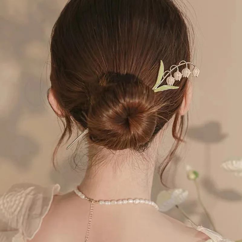 2022 New Super Fairy Tulip Hair Sticks Female Summer Ball Head Simple Modern Hair Clips Temperament Ancient Style