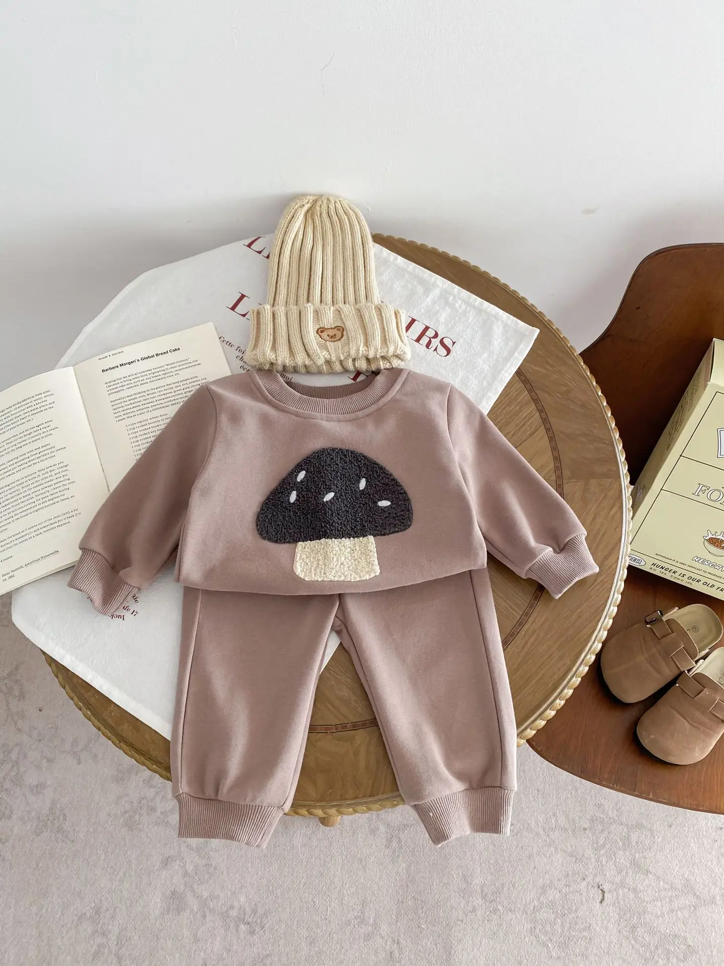 Ensemble décontracté à manches longues pour bébé garçon et fille, sweat-shirt et pantalon brodés de dessin animé, tenues pour tout-petits imbibés, printemps, nouveau, 2024, 2 pièces