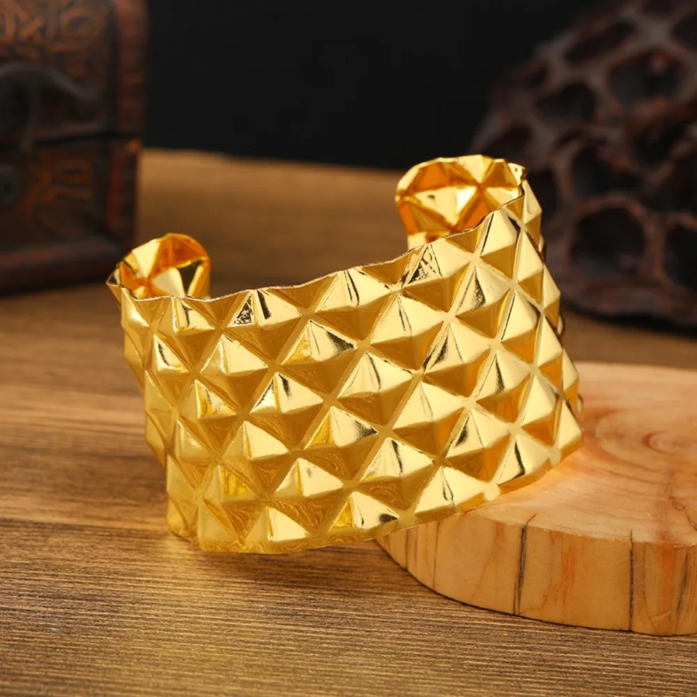 Dunhuang Golden Wide Bracelet Vintage Ancient Dai Style Bracelet Exquisite Ethnic Bohemian Bangles The Water-Sprinkling Festival