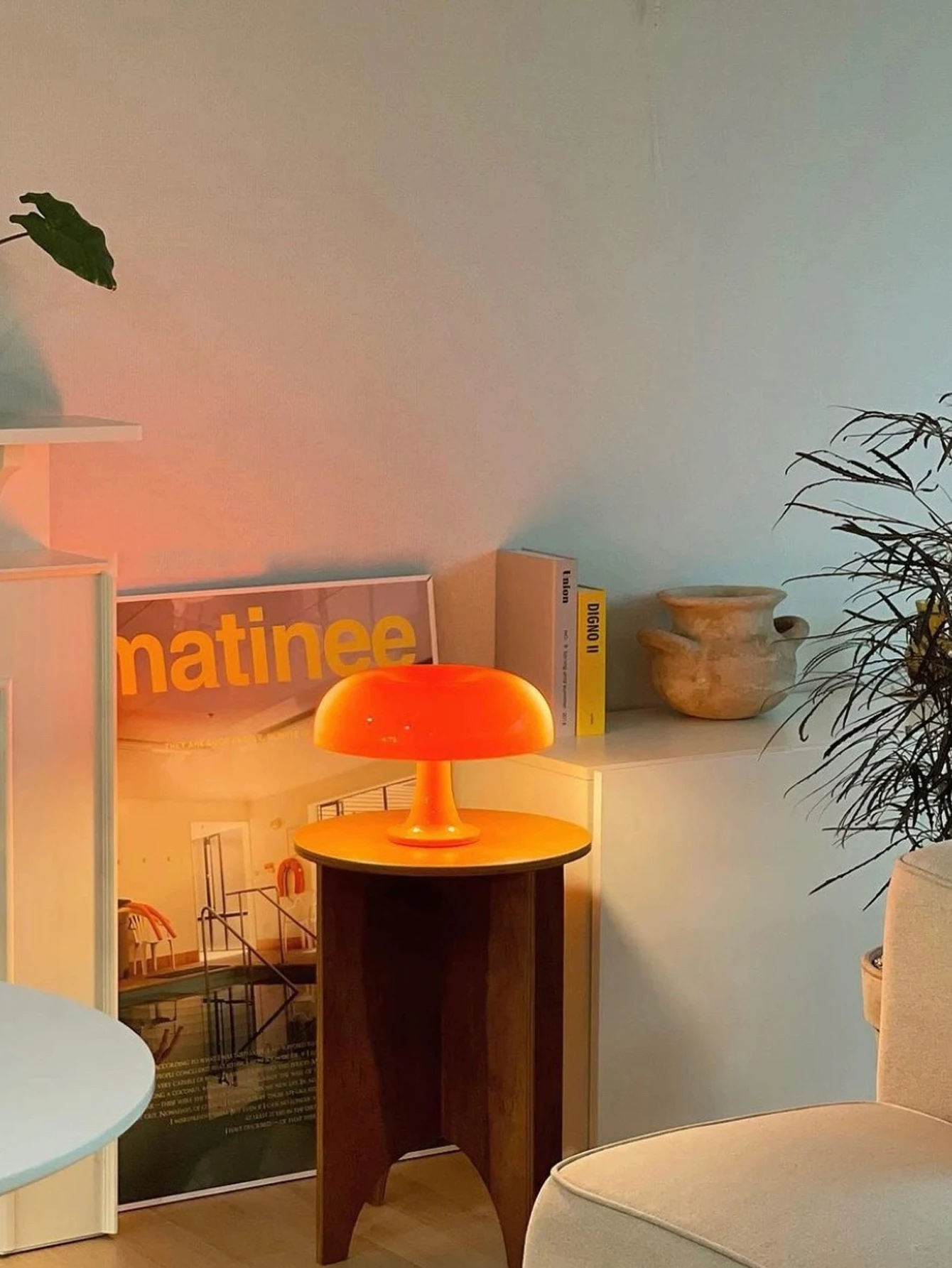 LED with USB Mushroom Table Lamp, Simple Modern Bedroom Bedside Lamp for Bedside, Bedroom, Study, Desktop Decorations