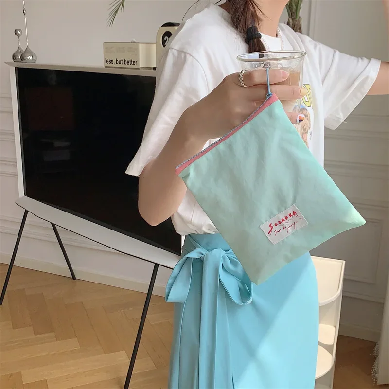 made for females pink portable cosmetic storage bag, no inner bag top zipper, dustproof storage helper