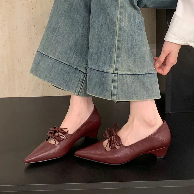2025 nuova moda farfalla-nodo signore tacco basso slip on scarpe di lusso femminile superficiale calzature punta a punta scarpe con tacco da donna pompe