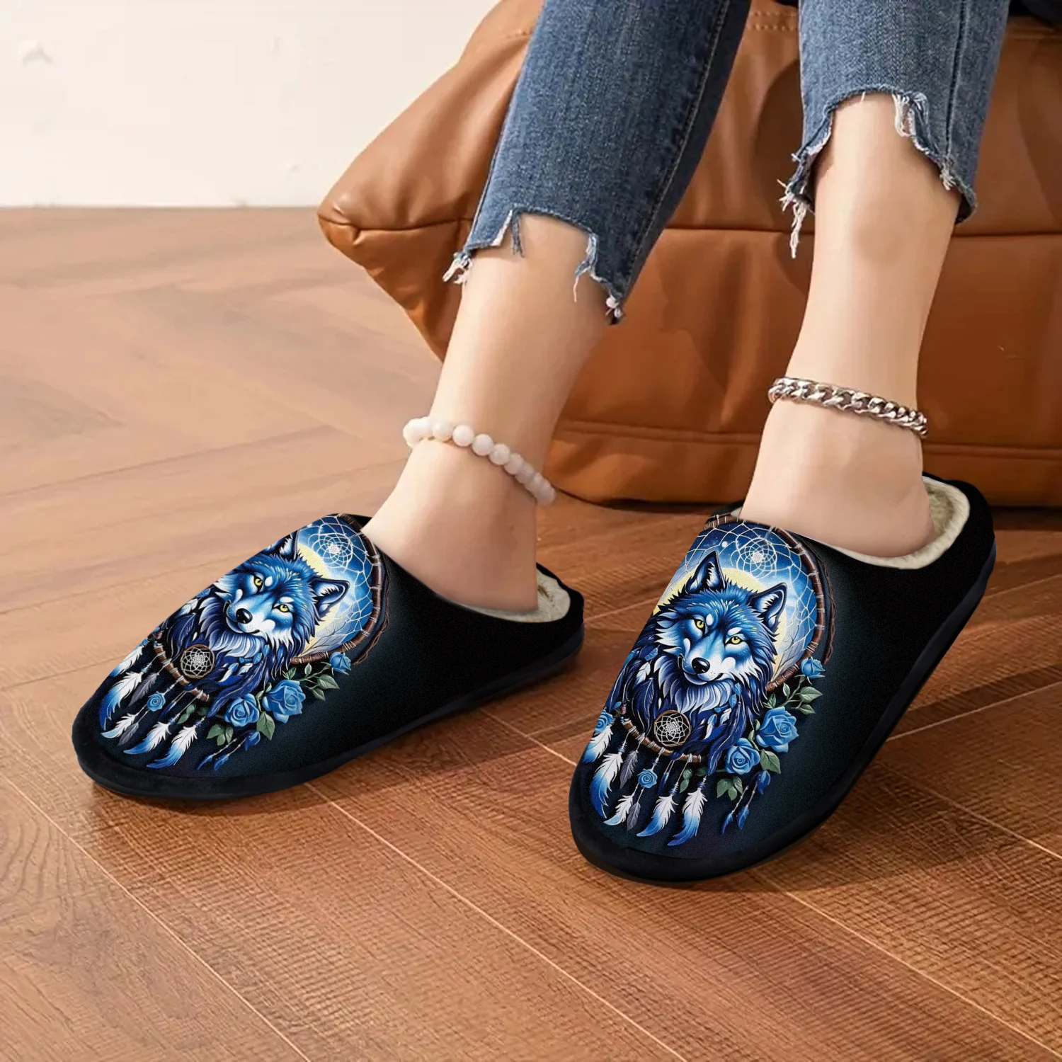 شبشب Cozy Wolf Dreamcatcher للنساء - نعل شتوي ناعم غامض داخلي/خارجي مع نعل مطاطي غير قابل للانزلاق،