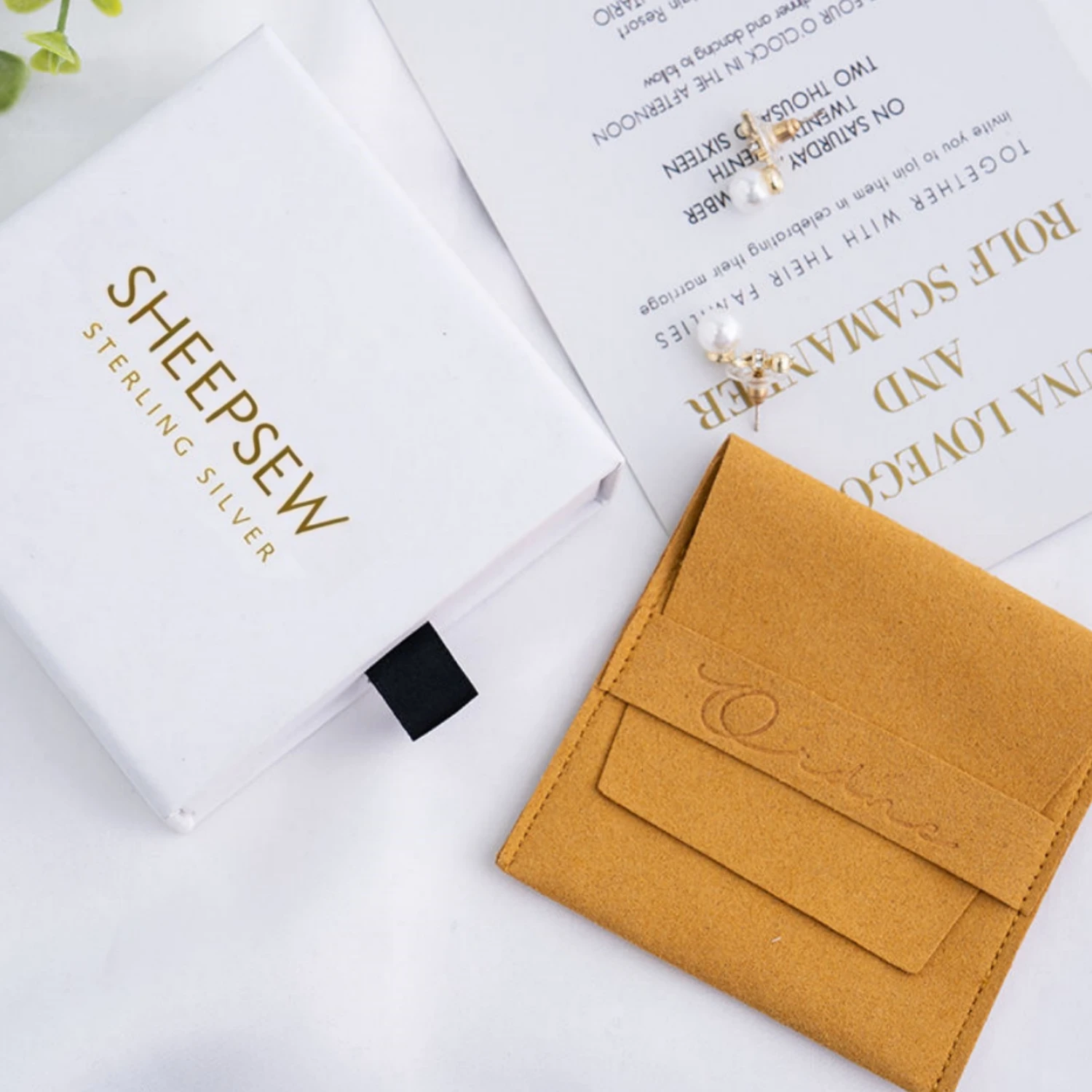 20pcs-pink-fashion-luxurious-microfiber-envelope-jewelry-pouch-bag-custom-logo-paper-jewelry-package-set-coffret-schmuck-boxes