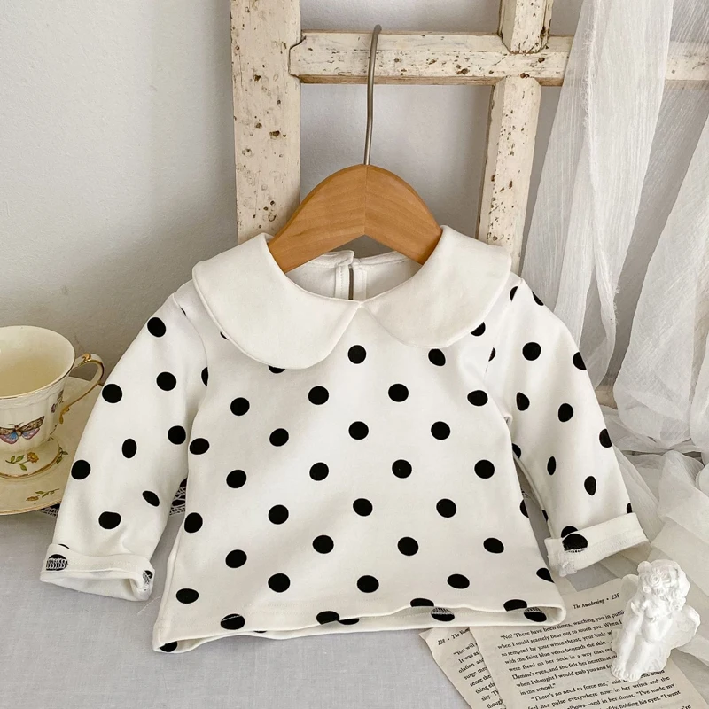 

New autumn baby clothing, 0-3 year old girl t-shirt, doll neck long sleeved base shirt, versatile long sleeved T-shirt top