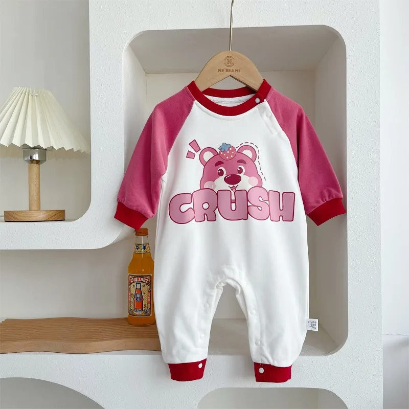 0-2 Years Old Cartoon Cranberry Bear Pattern Jumpsuit Fashion Men\'s and Women\'s Baby Long Sleeves and Pants Cotton Baby Clothes