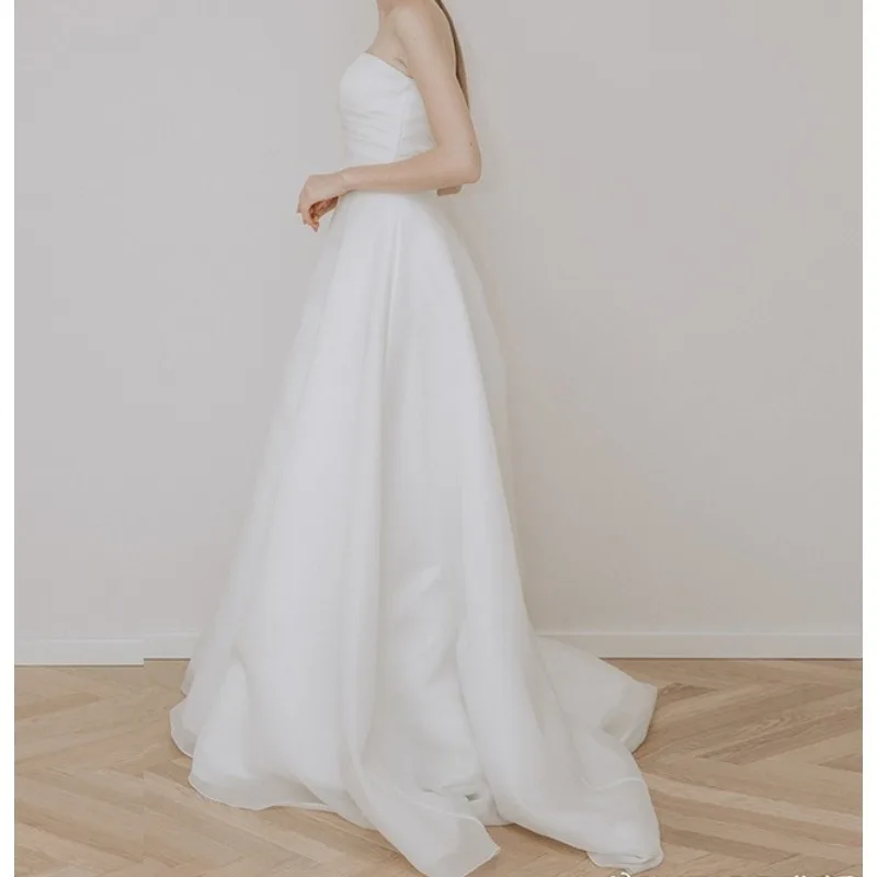 Personalizado sexy vestido de casamento sem alças elegante a linha sem mangas vestido clássico rendas até pequeno trem robe