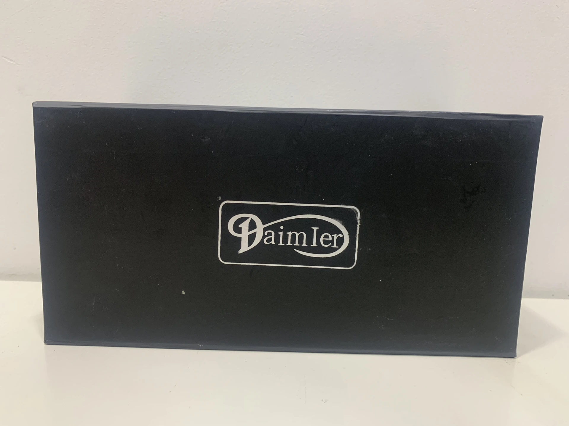 

Diecast 1/43 Scale Daimler 1963 DS420 Resin Car Model Collectible Toy Gift Souvenir Display Ornament