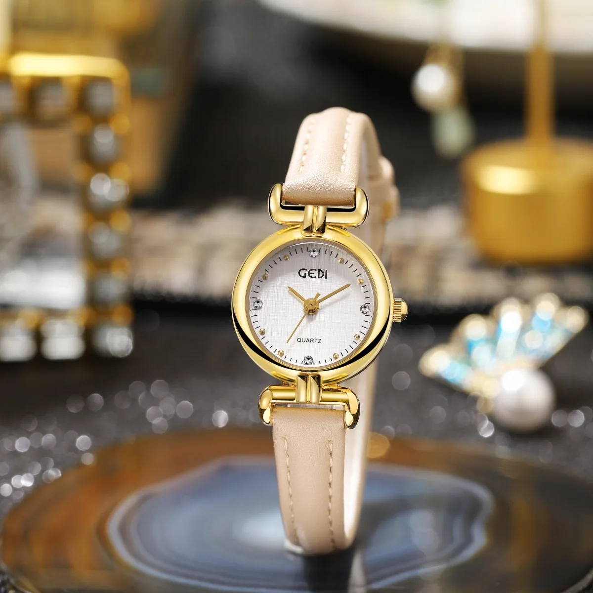 UTHAI CQ474 Relógio feminino vintage, relógio de quartzo de couro genuíno requintado, presente de relógio de luxo leve, relógios para mulheres ﻿