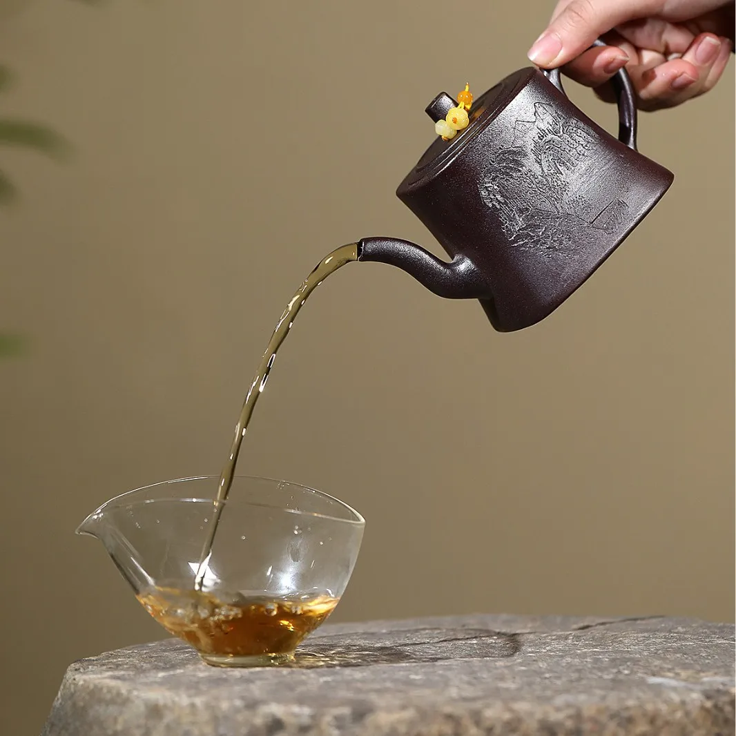 Handmade Yixing Purple Clay Teapot Famous Ore High Temperature Burning Square Guanshan Boutique Card Cover 280c