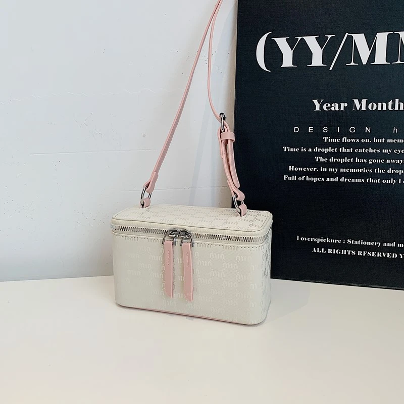 

High Quality Genuine Leather Shoulder Bag For Women - Messenger Feature Classic Elegant For Daily Use