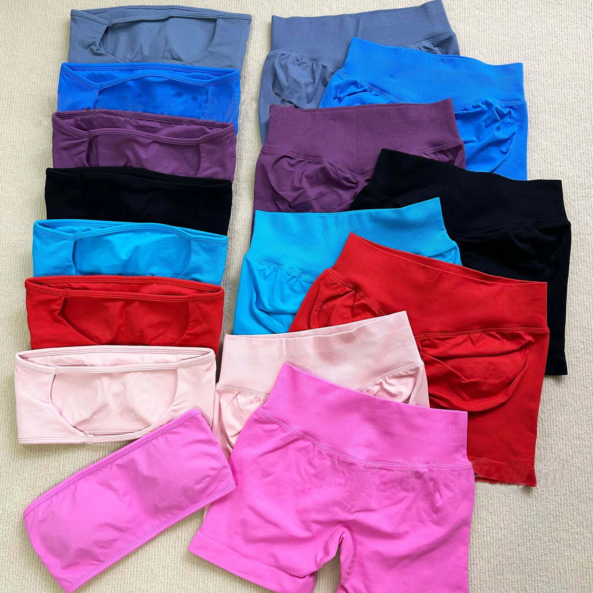 2 Pieces Impact Yoga Set Women Backless Bandeau Sports Bra Scrunch Shorts Yoga Clothing Workout Clothes Outfits Sets Gym Set