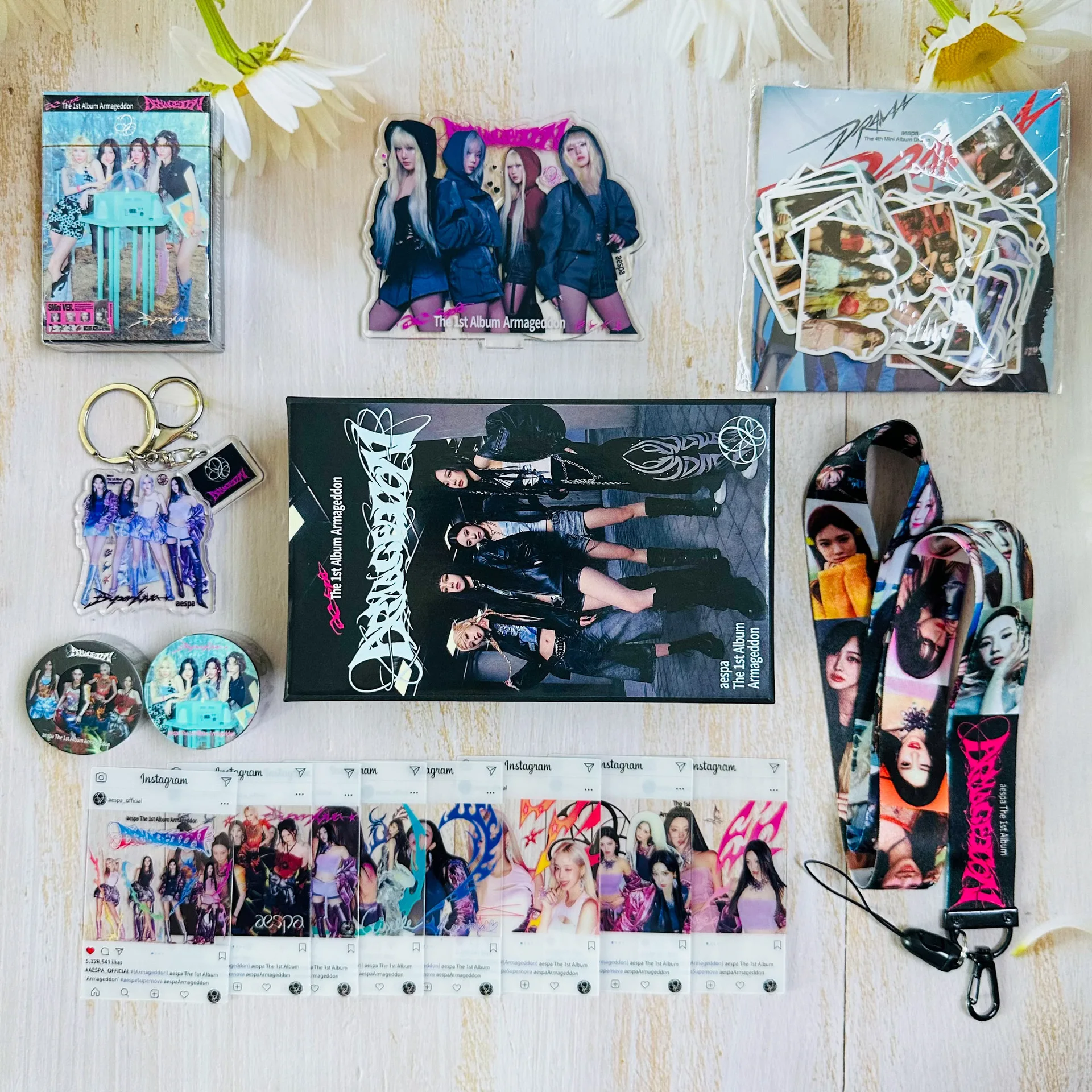 KPOP Gift Box New Album Supernova Stickers Tape Acrylic Stand Combination Kits Lomo Cards High Quality Print Fan Gift Postcard ﻿