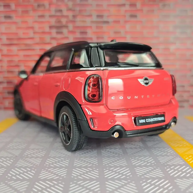 rastar 1:24 simulation BMW Mini Cooper Alloy Sedan Model with doors and hood that can be opened rich in details, finely crafted