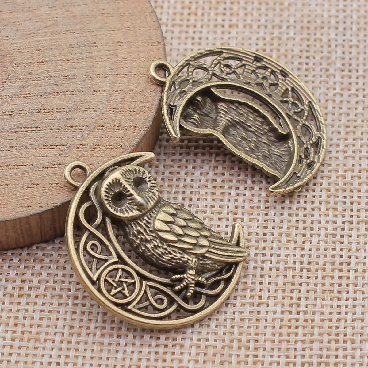 2pcs 26x33mm 2 Colors Antique Silver Color Antique Bronze Color Viking Owl Charms Handmade Jewelry Making Accessories