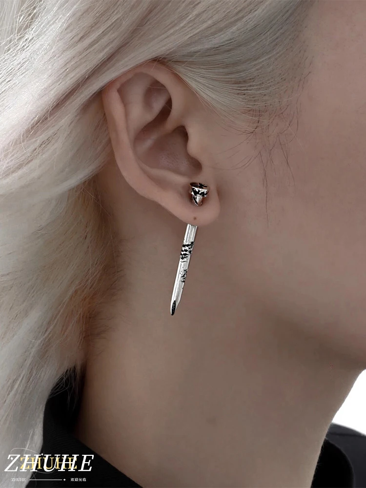 

ZHUHE Lron Nails With Sharp Spikes Are Cyberpunk Style Jewelry, Accessories And Party Gifts For Women And Men