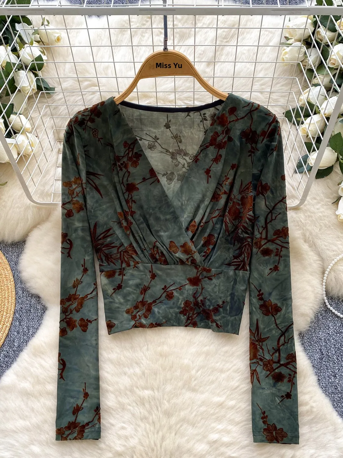 Damen Cross V-ne Long Sve Floing Me T-Shirt ort Sle Autumn High Faion Sensation Commute Sle Koreanische Version