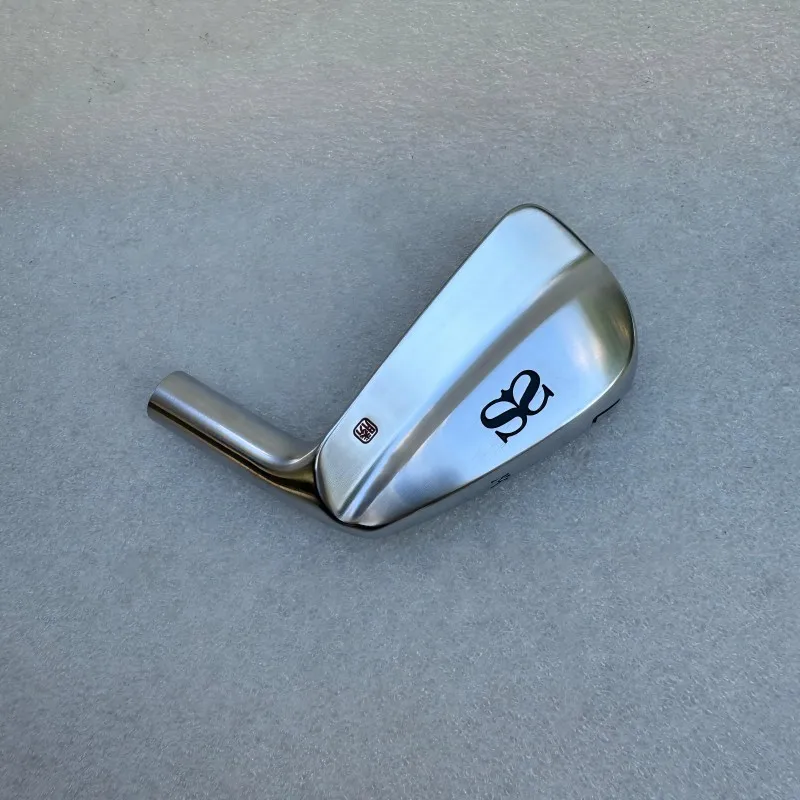 Kepala golf besi golf baja karbon Miu ra AS yang ditempa # 4- # P(7 buah)