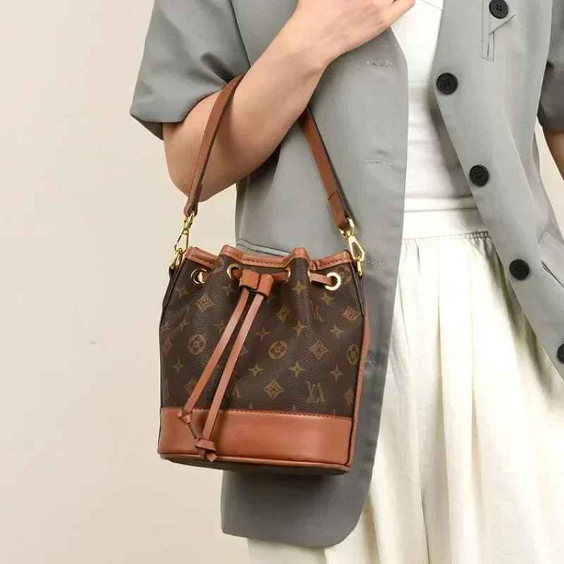 

Trendy Fashionable Diaper Bag Commuter Solid Color Women Leather Purse Handbag Elegant Classic Paris