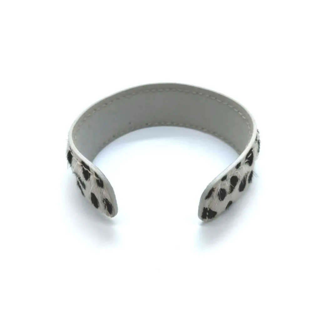 Ювелирные изделия, браслет с леопардовым принтом, пушистый винтажный браслет из натуральной кожи из конского волоса, креативный модный C-образный открытый браслет, подарок