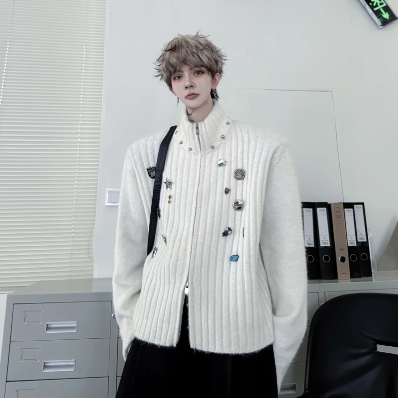 

Зимний утепленный вязаный кардиган-свитер с декоративным элементом, воротником-стойкой, повседневный, свободного кроя, нейтральный, из смесового хлопка