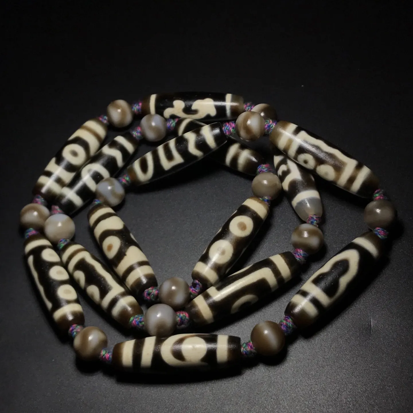 Tooth yellow one two three five eye interest Ruyi Duobao dzi bead agate necklace pendant neck jewelry 12 * 38mm