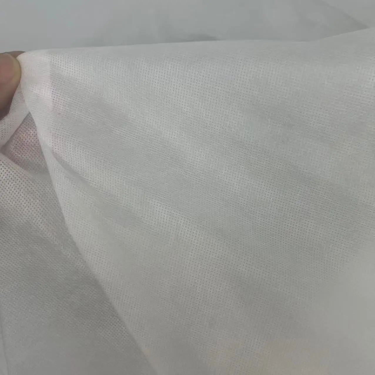 Hot Quality 40gsm Biodegradable Cold Water Soluble Non-woven Fabric Film 160cm Width Embroidery Backing Stabilizer