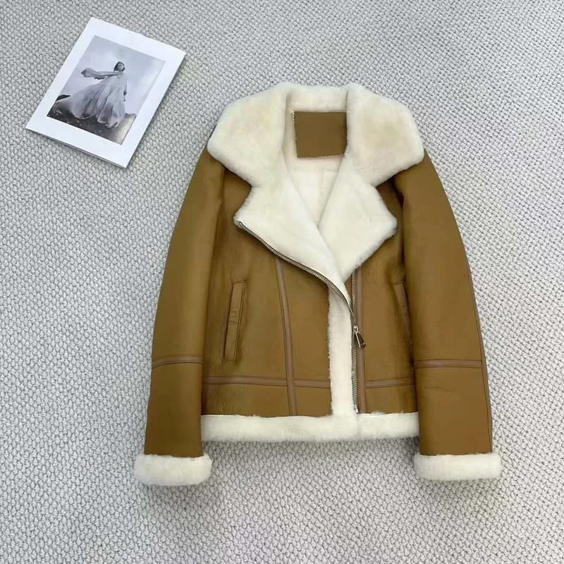 Naturalne futro z owczej skóry Merino Zimowe kobiety Krótka długość 2024 Nowość Typ lokomotywy Cała skóra owcza Gruba ciepła