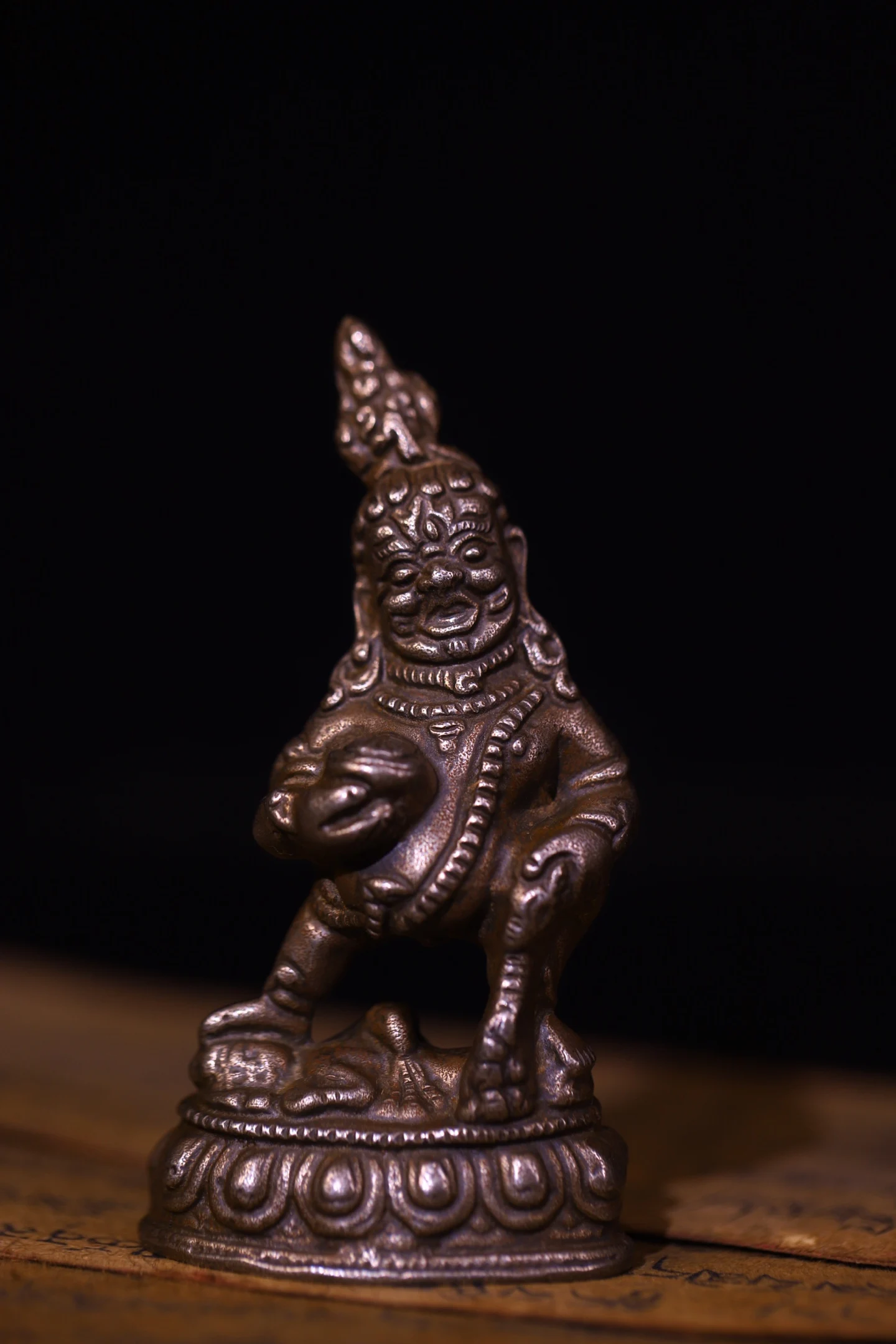 Nepalese Temples Old Tiantie Gilded Black God of Wealth Standing Buddha Lotus Terrace Amulet Worship Hall Town house
