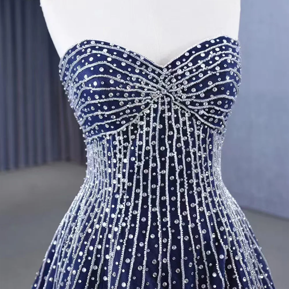 Abito da sera sexy senza maniche con scollo a cuore blu con lacci sul retro Dettaglio in cristallo Vestibilità personalizzabile per occasioni speciali