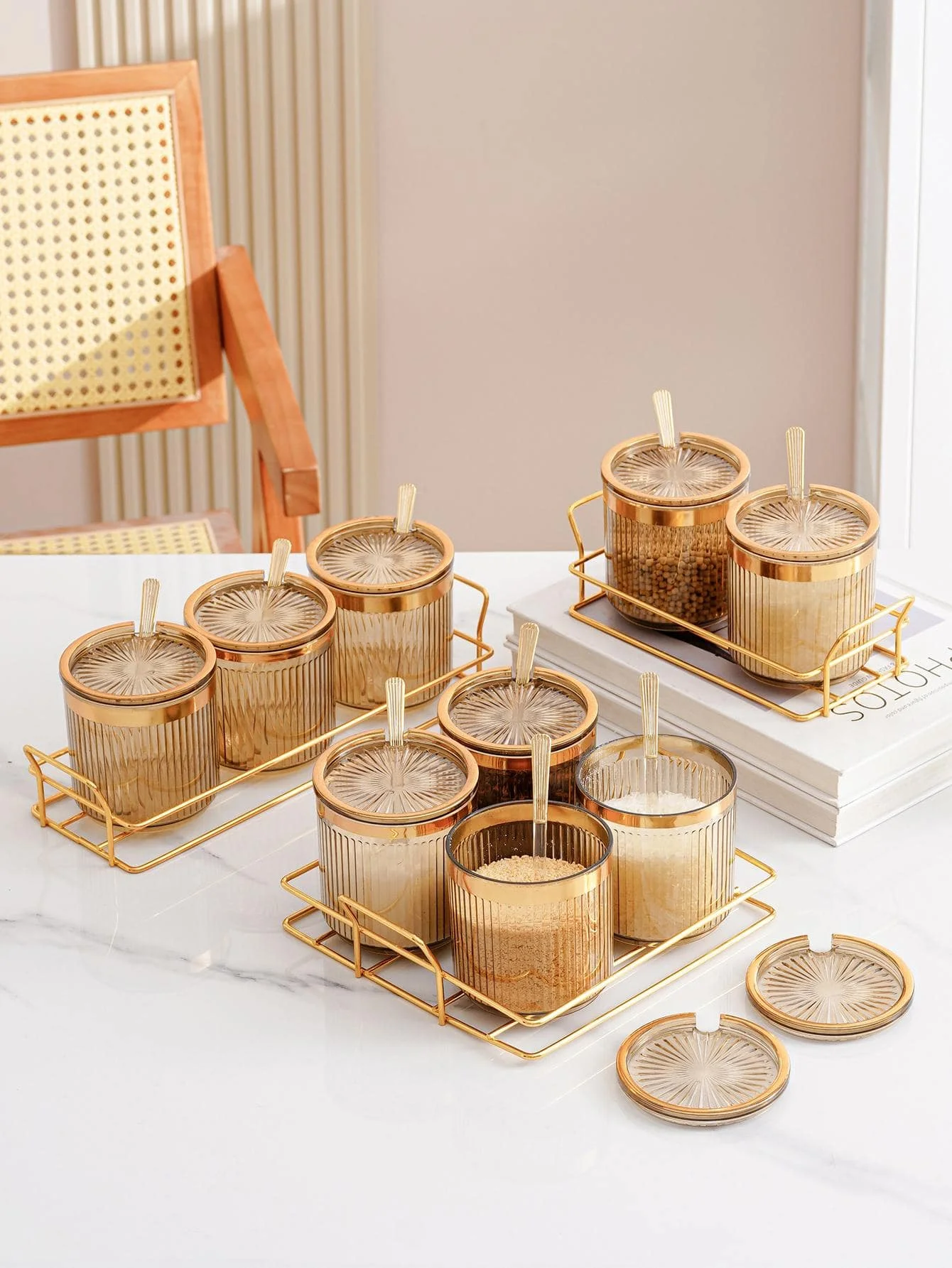 

1set Spice Jar With Tray