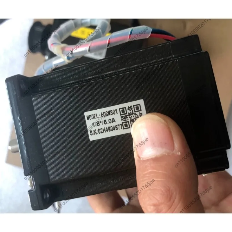 moteur-pas-a-pas-60-moteur-a-couple-3-60cm30x