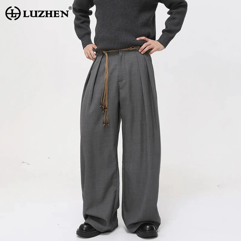 

LUZHEN Elegant Fashion Pleated Design Weave Belt Decorate Loose Straight Trousers Men's 2025 New Solid Color Casual Pants JY4085