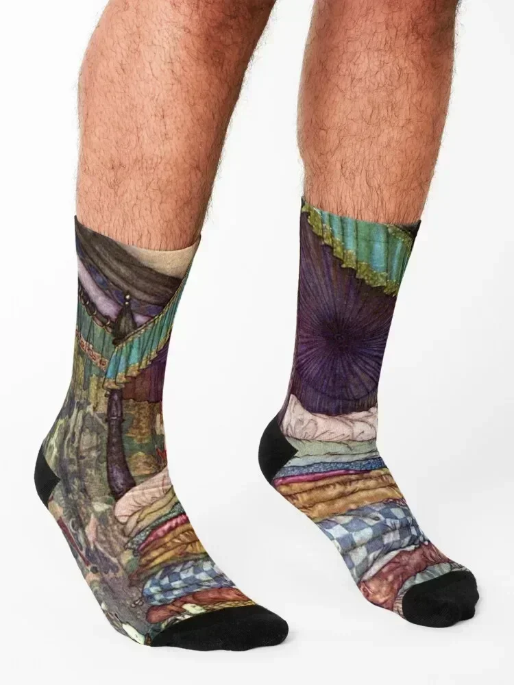 Princess and the Pea by Edmund Dulac Socks Soccer man colored set Socks Women Men's