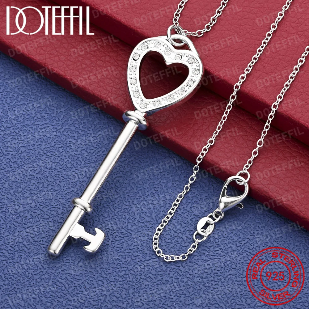 

Exquisite 925 Sterling Silver Heart-Shaped Key Pendant Necklace for Women, Stylish Wedding Party Accessory