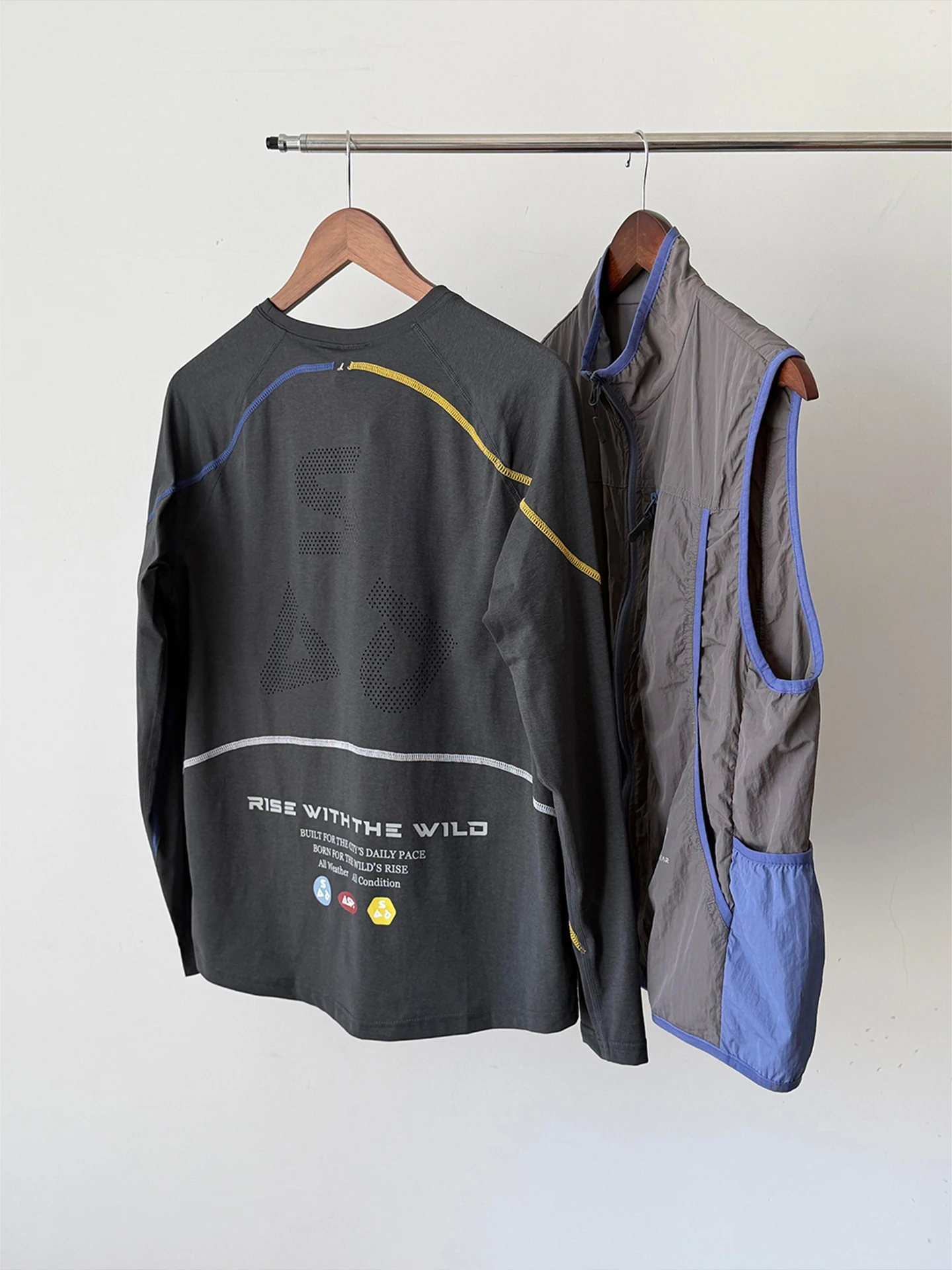 Camiseta Masculina de Manga Longa em Seda Gelada para Ciclismo, Verão, Fina, Respirável, Secagem Rápida, Esportes ao Ar Livre, Ajuste Padrão, Moda Jovem